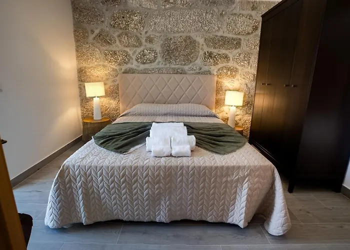 Casas De Tourim