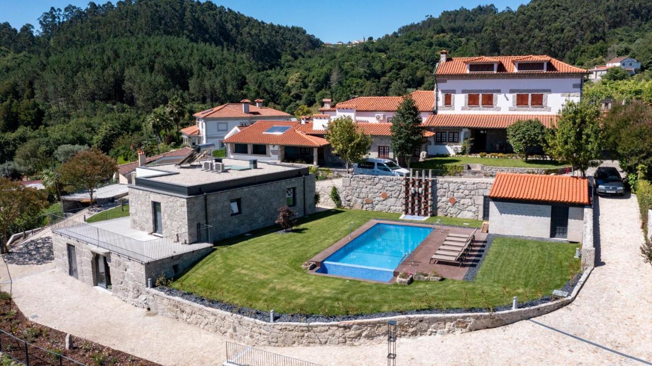 Casas De Tourim *