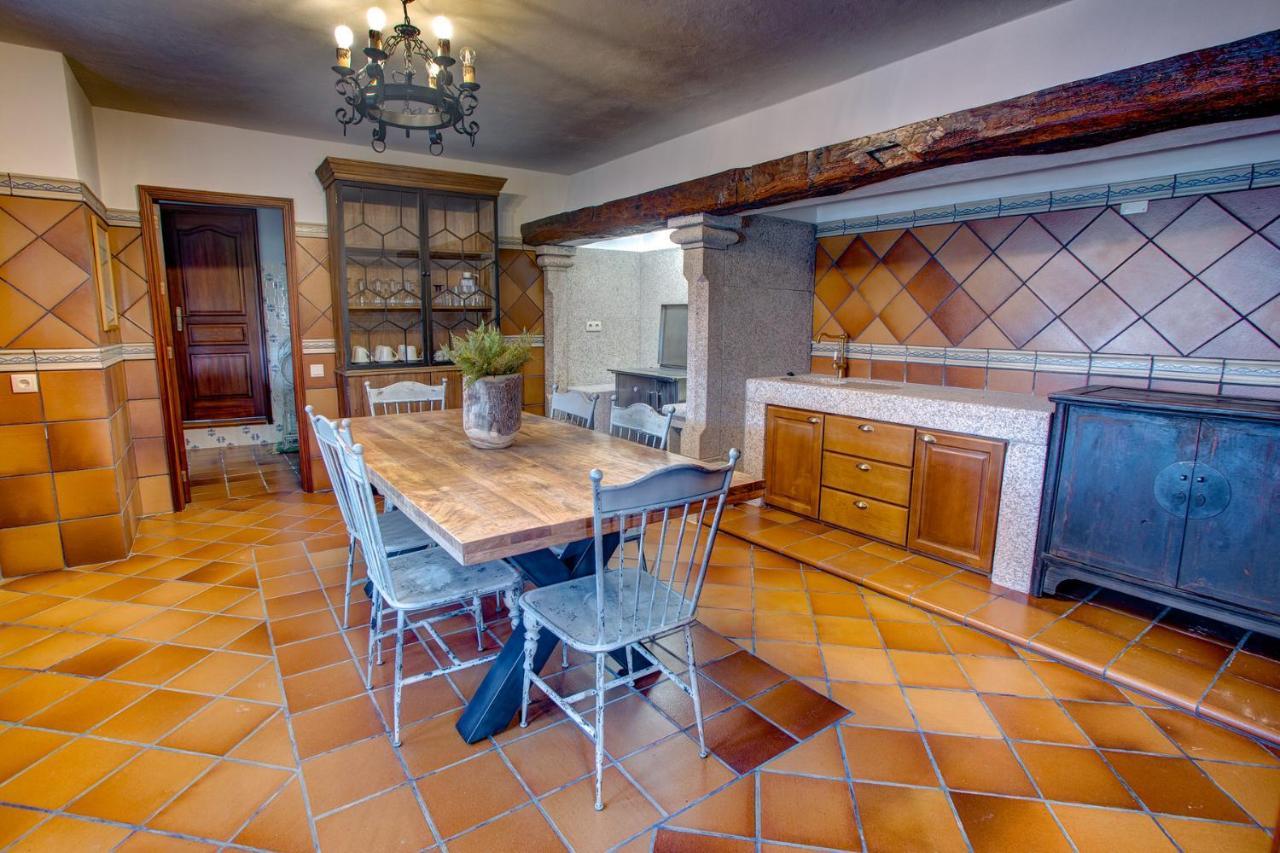 Casas De Tourim